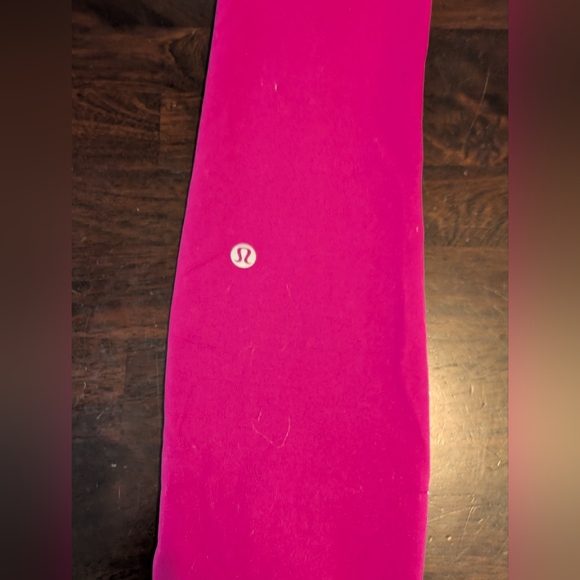 Lululemon High-Waisted Leggings w/ Pockets, Women's 2, Fushia - Picture 7 of 10